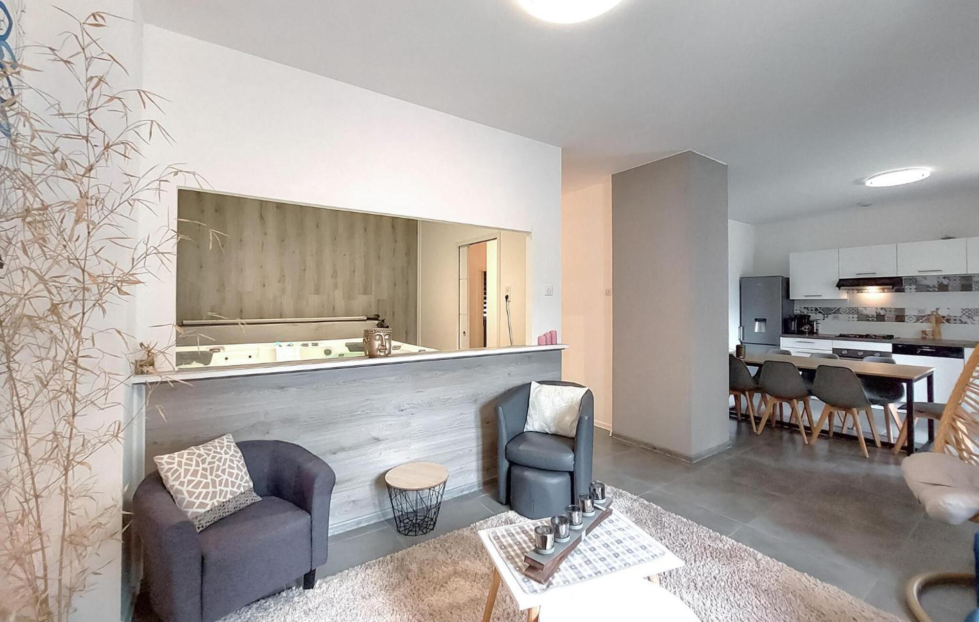 2 Bedroom Beautiful Apartment In ル・ティヨ エクステリア 写真